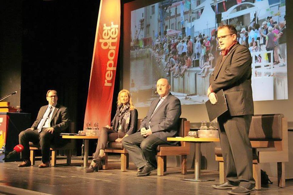 Die Kandidaten stellten sich den Fragen der Neustädter Bürger.