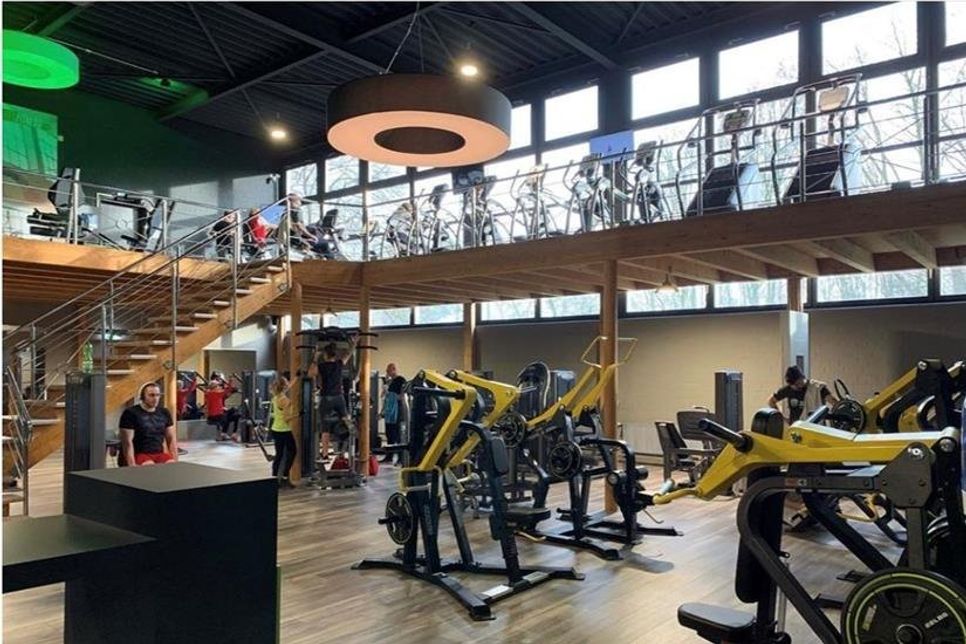Bei EasyFitness müssen sich Trainierende nicht zwischen einem günstigen Preis, einem hochwertigen Trainingsangebot oder einem stylishen Studioambiente entscheiden - hier können sie alle Vorteile auskosten.
