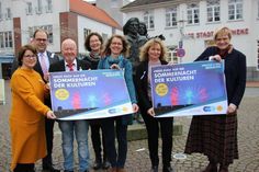 Das Organisationsteam freut sich gemeinsam mit Bürgermeister Mirko Spieckermann und Bürgervorsteher Sönke Sela (v. lks.) auf die beliebte Neustädter Veranstaltung.