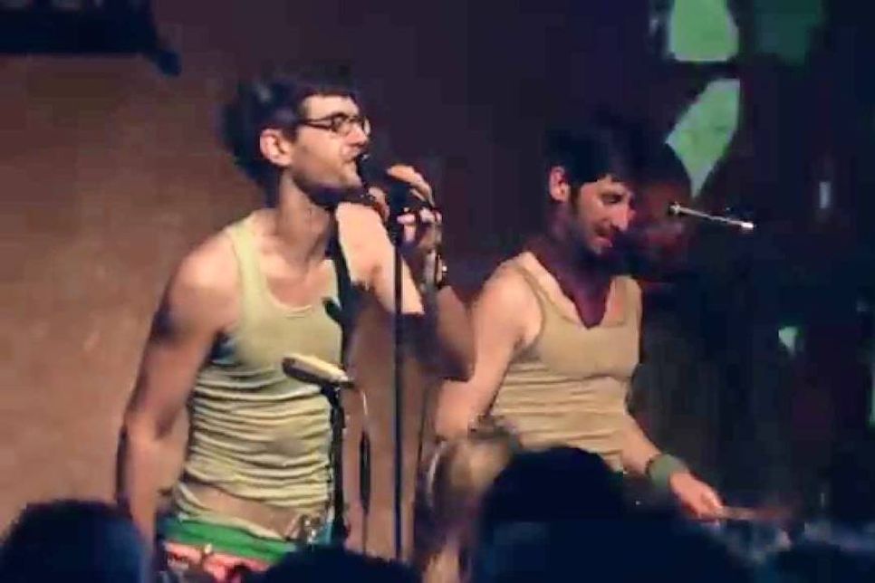 „Sensi Simon & His Brother“.