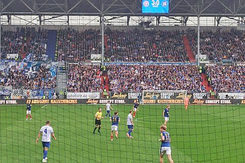 Endlich ein Heimsieg: klares 3:0 für die KSV Holstein.