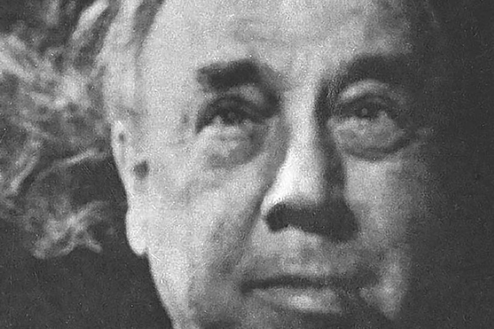 Peter Grotz, ehemaliger Kulturamtsleiter, übernahm 1974 die Leitung des „Theater in der Stadt“.
