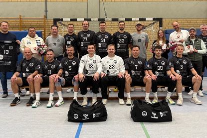 Die Mannschaft bedankt sich bei ihren Sponsoren.