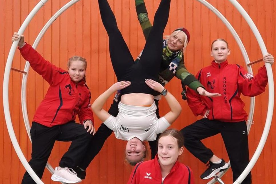 Coco Gerstenberg (vorne), Frieda Baldin, Torva Franz, Andra Franz und Liva Walter (v. lks.).