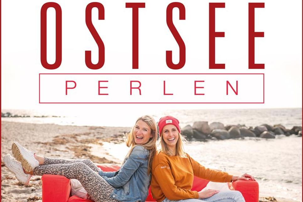 Die reporter-Redakteurinnen und Podcasterinnen Gesche Muchow (lks.) und Kristina Kolbe plaudern aus dem Nähkästchen.