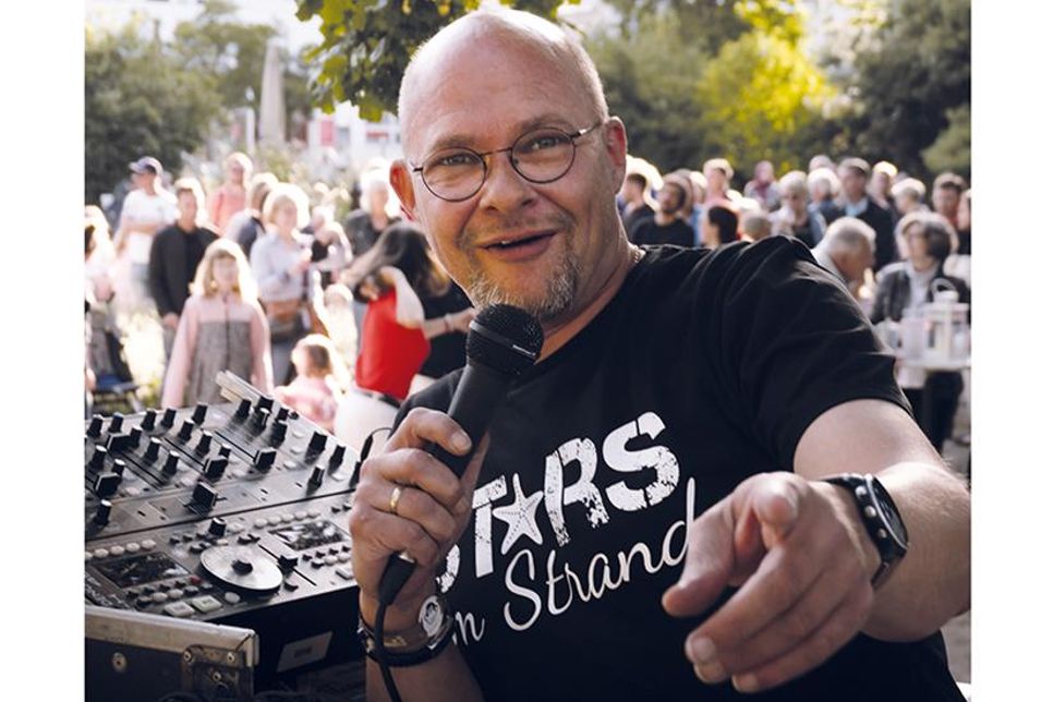 DJ und Moderator René Kleinschmidt führt auch dieses Jahr wieder durch das dreitägige Programm auf der Musikbühne.