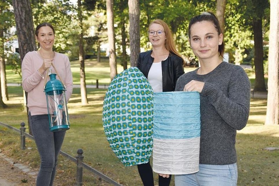 Freuen sich auf das „Lichtermeer“: Lea Muuß (von links), Jana Thomsen und Hannah Block von der TSNT.