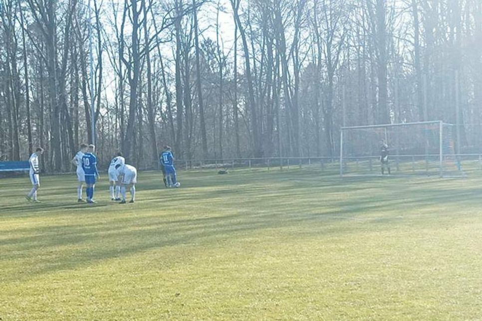 Konzentration: Tim Schüler vor dem Elfmeter.