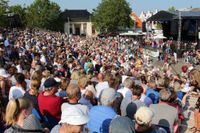 Neustadt feiert das 30. europäische folklore festival.