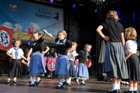 Neustadt feiert das 30. europäische folklore festival.
