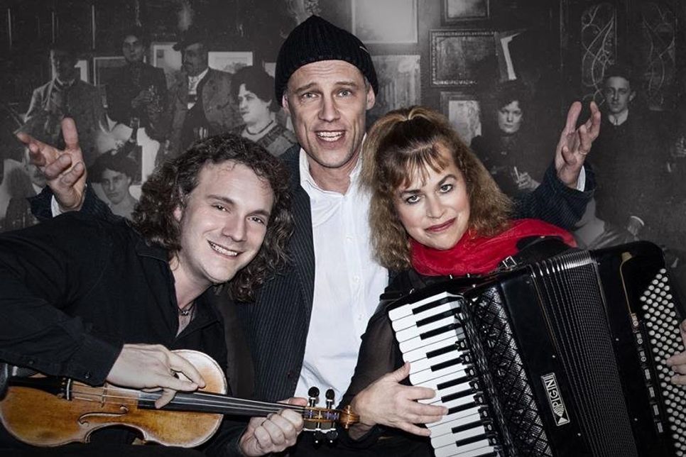 Jan Baruschke, Andreas Hutzel und Martina Tegtmeyer (v. lks.).