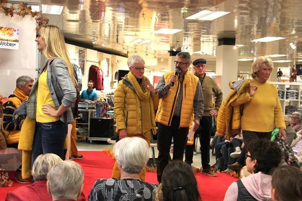 Viele interessierte Besucher schauten den Profis über die Schulter.