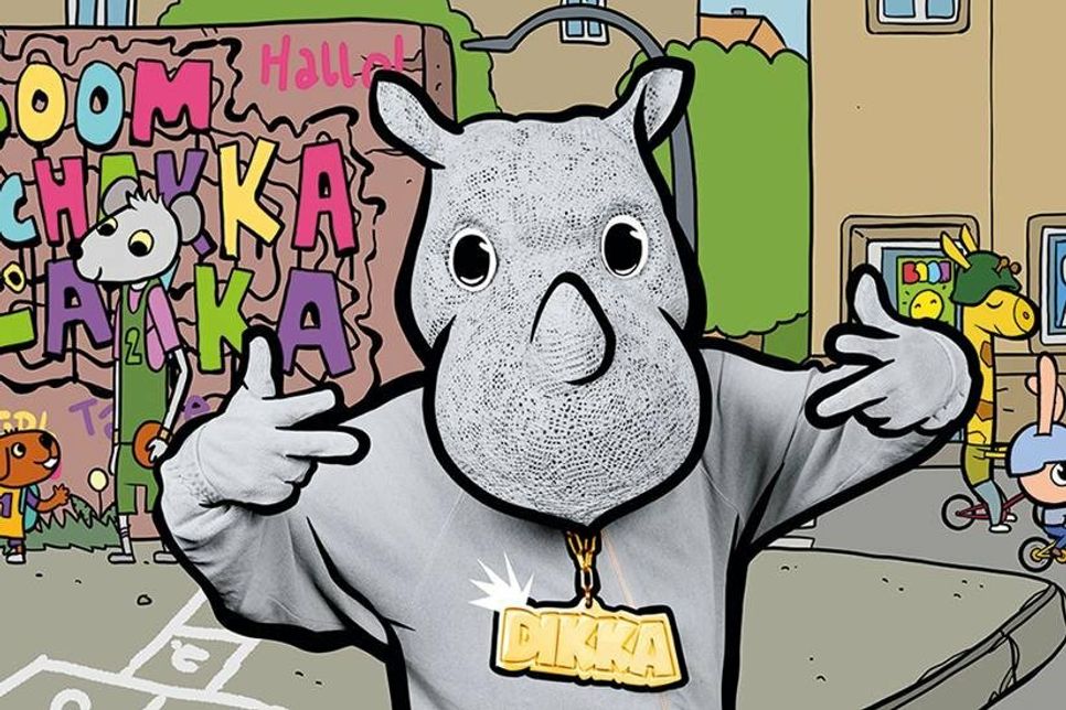 Kindermusik-Star DIKKA tritt bei den „StrandKonzerten“ am Niendorfer Freistrand auf.