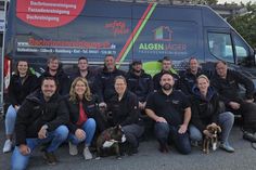 Geschäftsführer Alexander Schröder mit seinem Team - verlässlich, professionell, norddeutsch ehrlich.