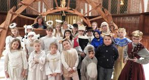 Die Ahrensböker Krippenspiel-Kinder freuen sich auf den Heiligabend, wenn um 15 Uhr die Weihnachtsgeschichte aufgeführt wird.