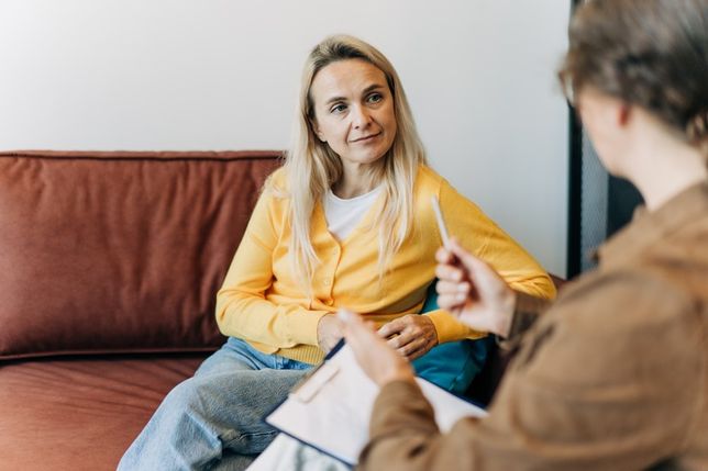 „Frau&Beruf“ berät Frauen in Schleswig-Holstein kostenfrei zu Themen wie Wiedereinstieg, Existenzgründung, Berufseinstieg und beruflicher Neuorientierung.