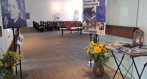 Die Kapelle in Bliesdorf zeigt die Ausstellung „Frauen im Widerstand gegen den Nationalsozialismus“.