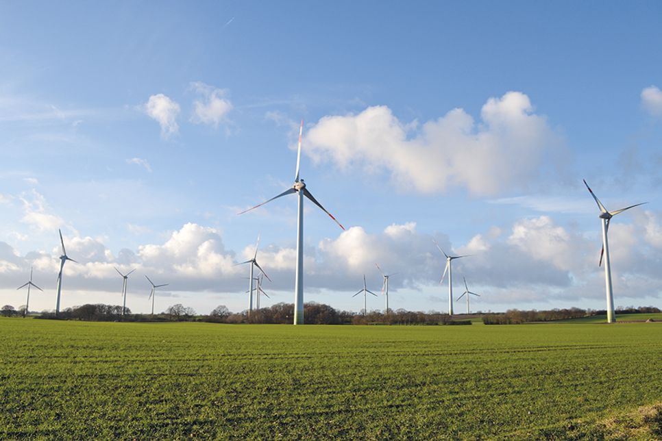 Neuer Windparkbetreiber stellte sich vor: Gemeindevertretung Stockelsdorf bleibt kritisch