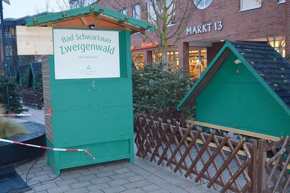Schon das verschlossene Zwergenhaus und das Flatterband am Eingang lassen es erahnen: Der Zwergenwald bleibt geschlossen.