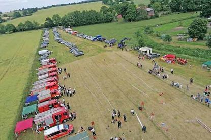Auf der Wiese am Festplatz fanden die Wettbewerbe und der Flohmarkt statt.