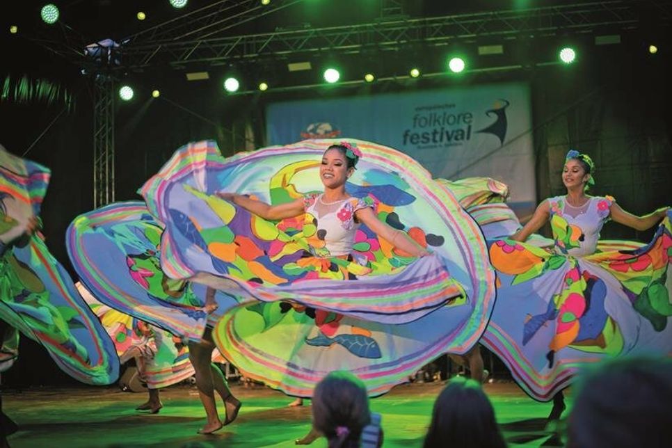 Allein das Titelfoto von Thomas Schmidtke/Lübeckfotograf verbreitet jede Menge Vorfreude.