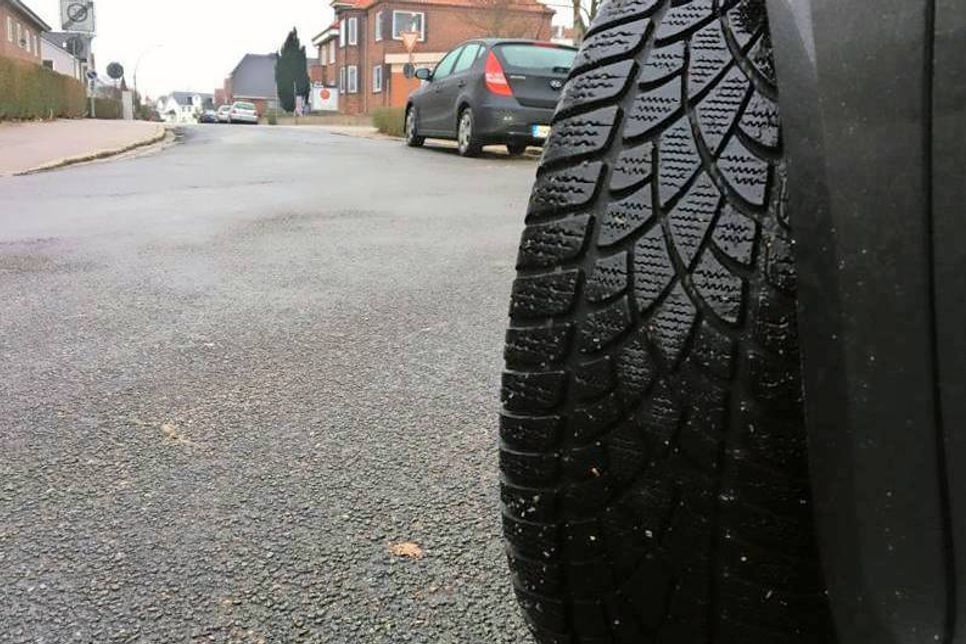 In Neustadt sind die Straßen bereits spiegelglatt.