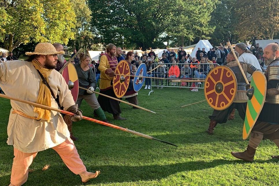 Bei den Schaukämpfen ging es auf spannende Zeitreise.