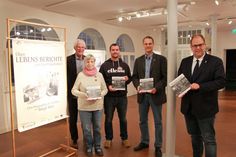 Uwe Muchow vom Förderverein, Kirsten Friedrich und Danny Seidel (beide Koordinierungs- und Fachstelle „Demokratie leben!“), Museumsleiter Dr. Frank Wilschewski und Bürgermeister Mirko Spieckermann (v. lks.) bei der Ausstellungseröffnung am vergangenen Dienstag.