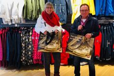 Inhaber Udo Friedrichs hält mit seinem Team bereits die Taschen bereit.