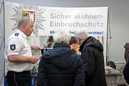Beratung durch die Polizeidirektion Lübeck.