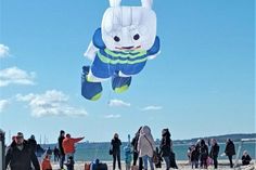 Der Osterhase über dem Laboer Strand