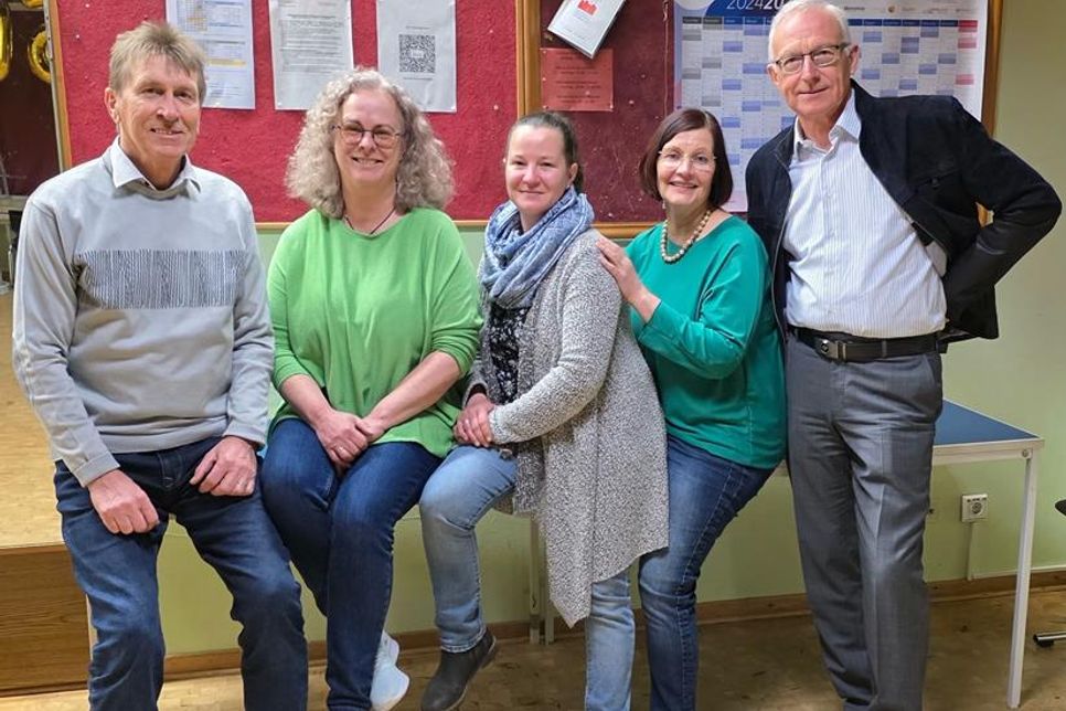 Norbert Müller (2. Vorsitzender), Sonja Bredlow (Schriftführerin), Jeannine Krohn (1. Beisitzerin), Katrin Lange (2. Beisitzerin) und Reiner Papenbrock (1. Vorsitzender) (v. lks.).