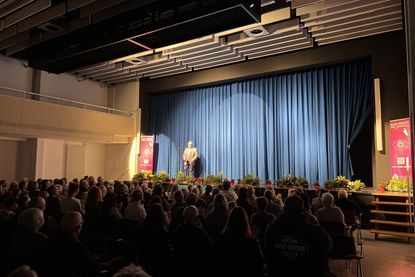 Moderiert wurde der Abend in der Jacob-Lienau-Schule erstmals von Christoph Merpahl aus Neustadt.