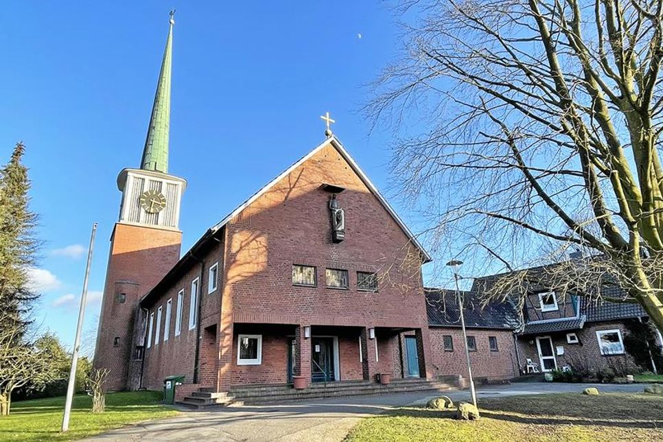 Das ehemalige Pastorat der St. Martin Kirche (Anbau rechts im Bild) soll künftig Raum für kirchliche Veranstaltungen bieten.