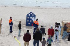 An der Wasserwand der Feuerwehr konnten sich die kleinen Gäste versuchen.