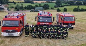 Edeka Jens und die Freiwillige Feuerwehr Schönwalde freuen sich auf viele Besucher, die mit ihrem Kommen nicht nur einen spannenden Tag erleben, sondern auch die wichtige Arbeit der Feuerwehr unterstützen.