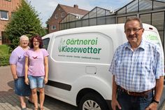 Angelika mit Kim und Dieter Kiesewetter (v. lks.).