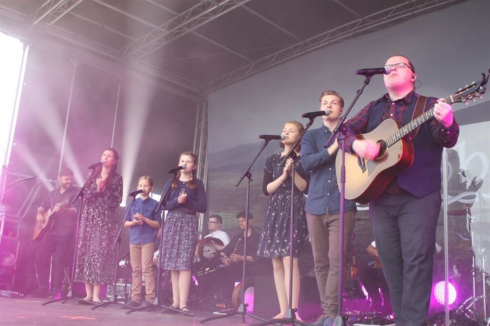 Mit Familie und Band bescherte Angelo Kelly seinen Fans einen unvergesslichen Abend.