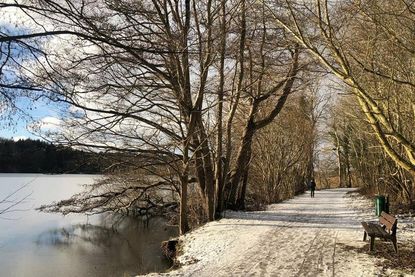 Zu jeder Jahreszeit schön: der Kellersee in Malente. Inzwischen ist der Schnee geschmolzen.