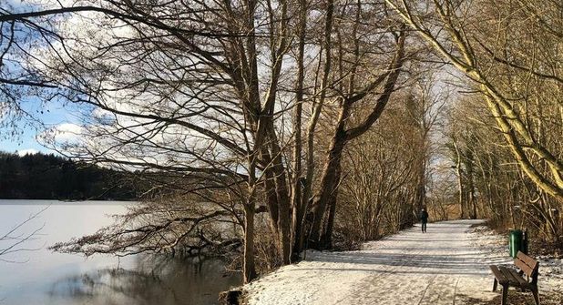 Zu jeder Jahreszeit schön: der Kellersee in Malente. Inzwischen ist der Schnee geschmolzen.