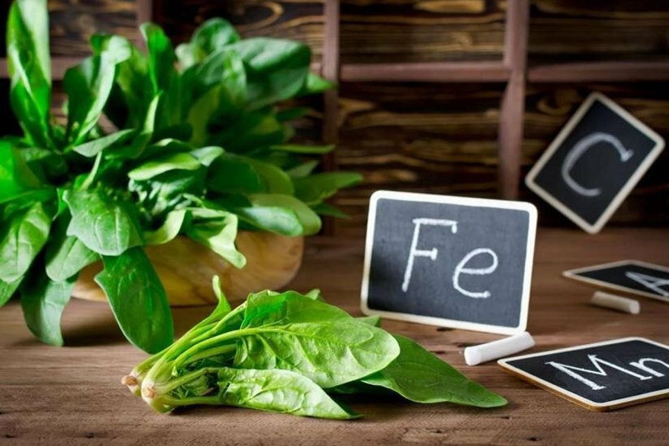 Spinat ist reich an Eisen? Nicht wirklich. Doch das ist nur einer zahlreicher Lebensmittel-Mythen, die einmal einer genaueren Überprüfung bedürfen.