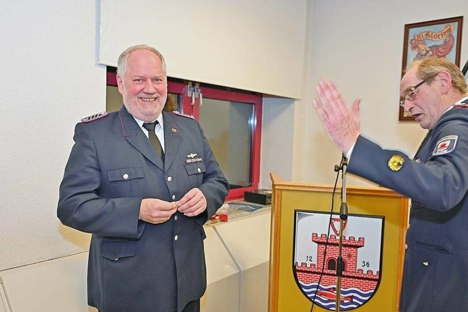 Ingo Schmäling wurde für 50 Jahre aktiven Dienst geehrt.