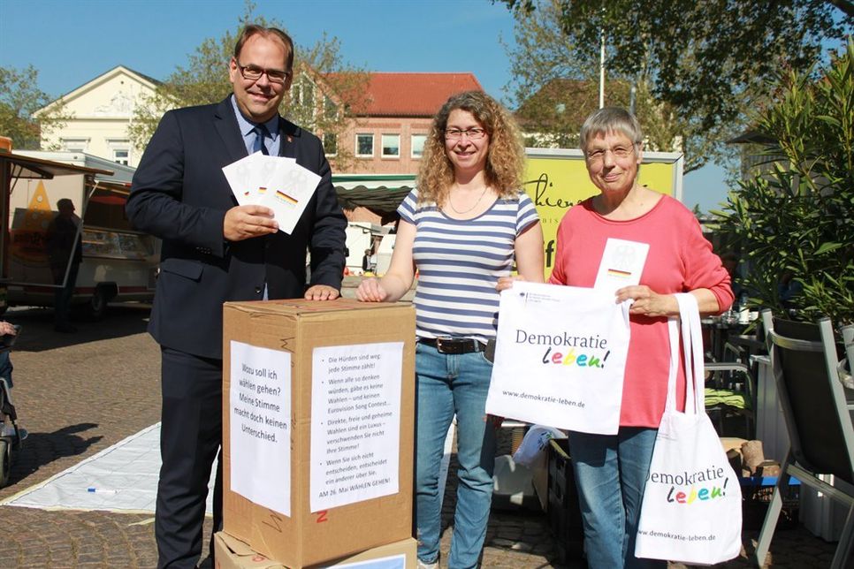 Mirko Spieckermann, Natalia von Levetzow und Kirsten Friedrich (v. lks.).