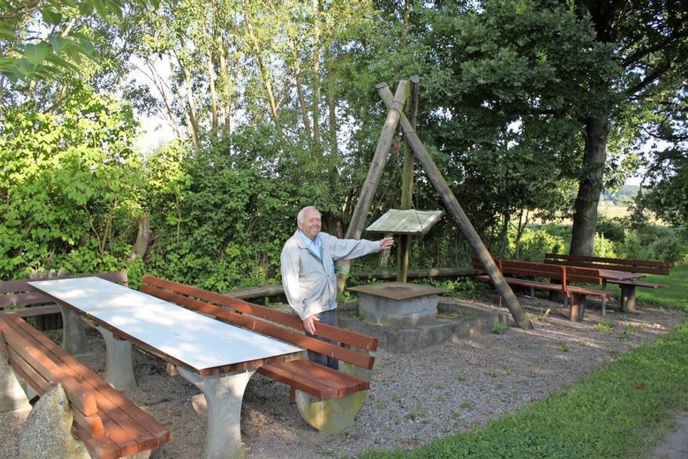 Erich Langbehn ist bekannt für sein ehrenamtliches Engagement. Auch beim Bau des Grillplatzes war er maßgeblich beteiligt.