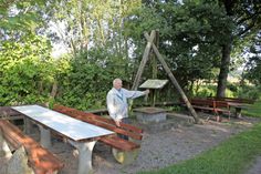 Erich Langbehn ist bekannt für sein ehrenamtliches Engagement. Auch beim Bau des Grillplatzes war er maßgeblich beteiligt.