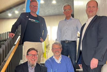 Der Vorstand des Gewerbevereins: Dirk Heckmann (vorn v. lks.) und Jürgen Mohr sowie Sven Muchow, Roman Seidler und Timo Schöning (v. lks. dahinter; Foto: Marianne Schreier)