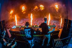 Mit dem DJ Duo „Gestört aber Geil“ geht es am Donnerstag, 2. Juli, so richtig heiß her auf der Sonne, Strand und Sterne-Bühne von Grömitz.