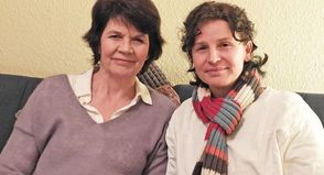 Bianca Coen (li.) und Martina Keller-Filipovic leiten die Eltern-Trauergruppe der Hospizinitiative Eutin.