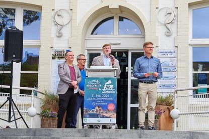 „100 Jahre Bäderbahn“:  Großer Zuspruch beim autofreien Sonntag in Timmendorfer Strand