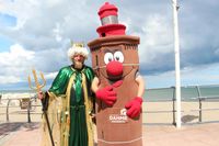 Dürfen auf keiner Dahme-Feier fehlen: Neptun und Fiete, das Leuchtturm-Maskottchen.